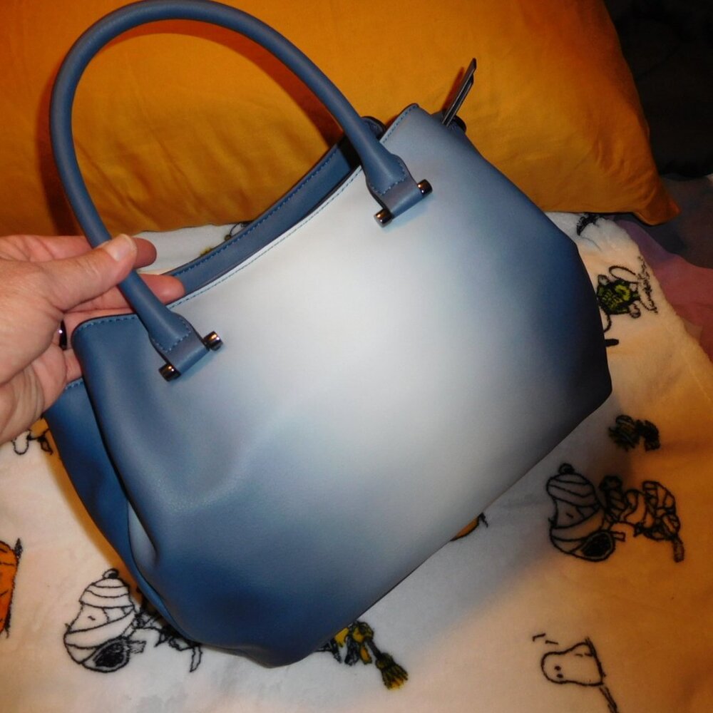 NWT Simply Vera Vera Wang Caitlin Functional Satchel Bag blue tie dye - Picture 14 of 16